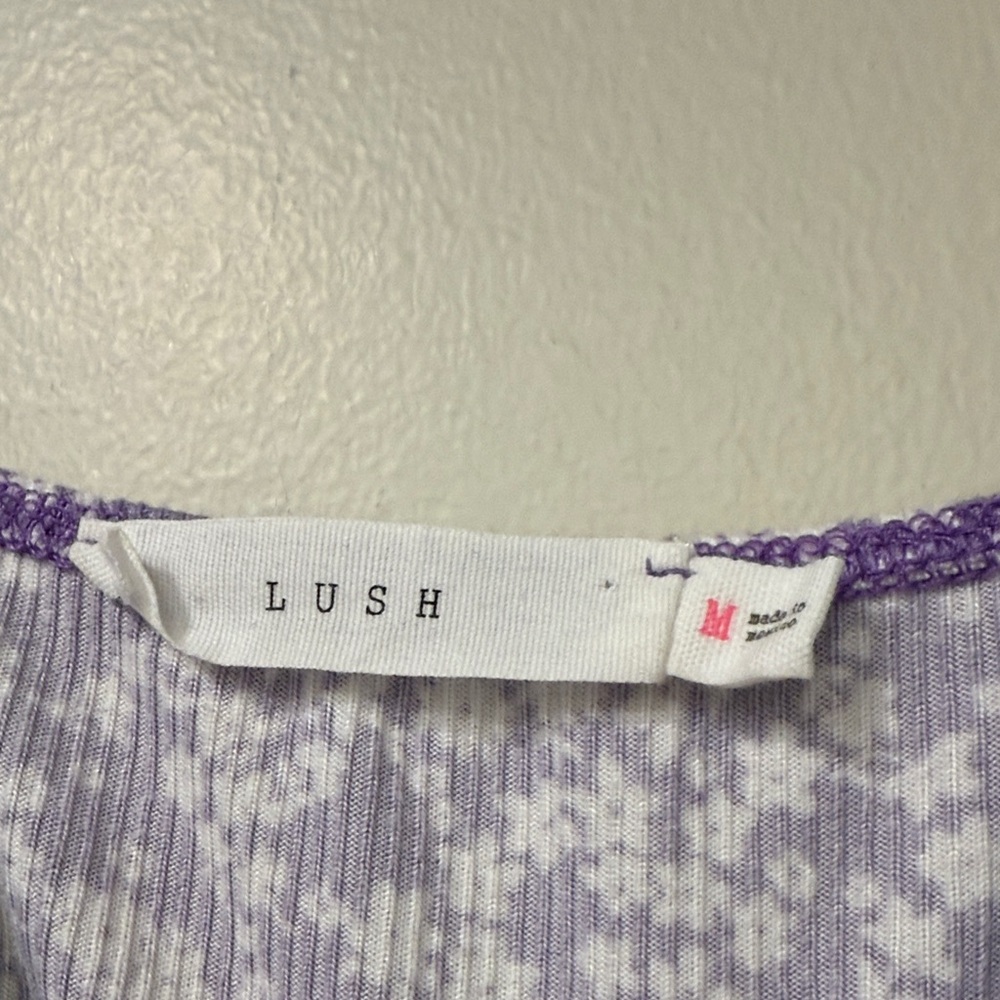 Lush NWOT Lavender Floral Mini Dress Size M - Picture 2 of 3